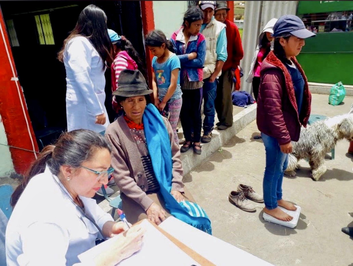 Vitales, a mobile health clinic in Ecuador