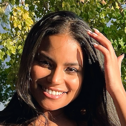 Lisa Cardoso headshot