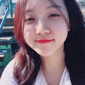 Headshot of Summer Wang