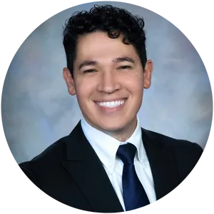 Julian Melo Headshot
