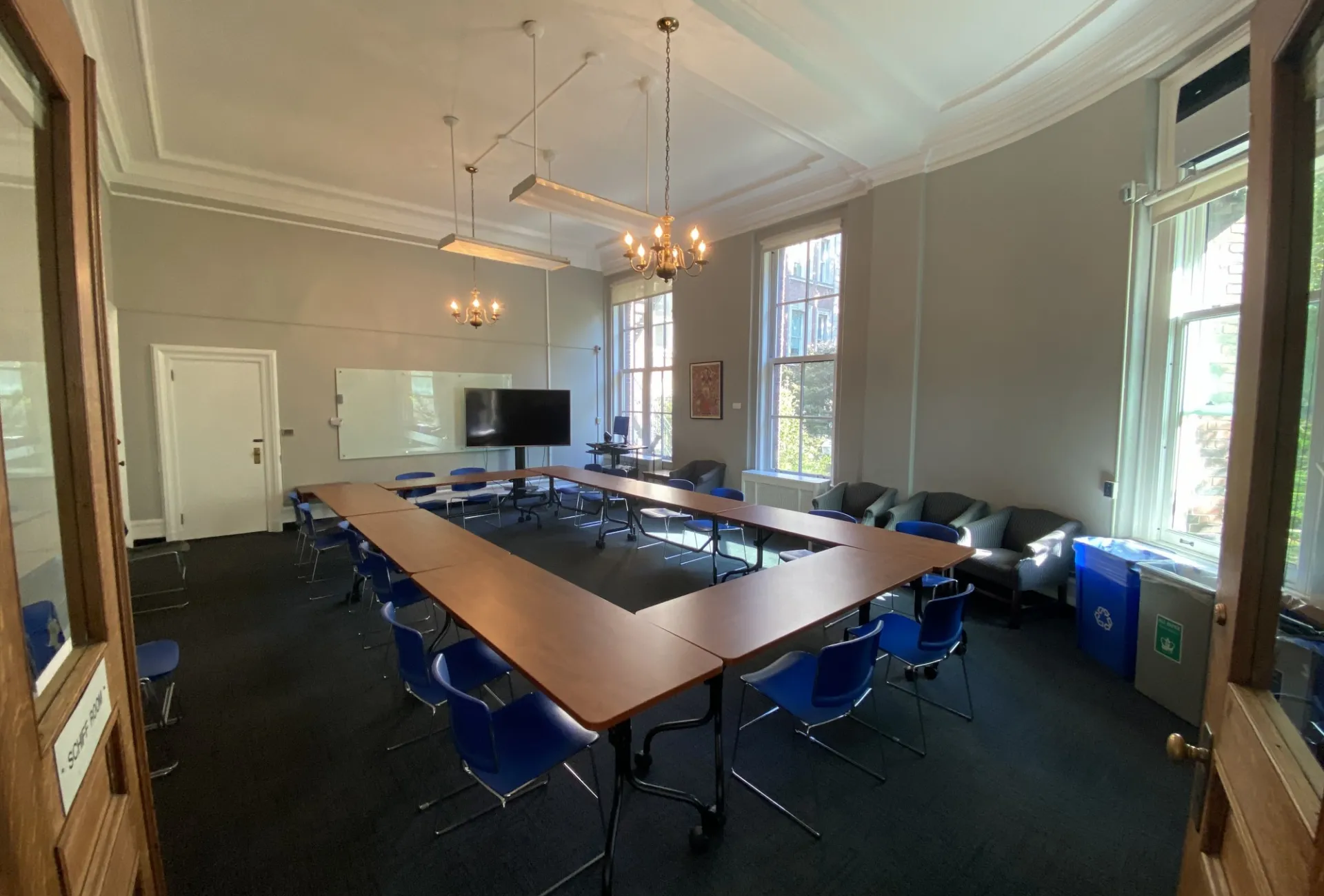 Schiff Room