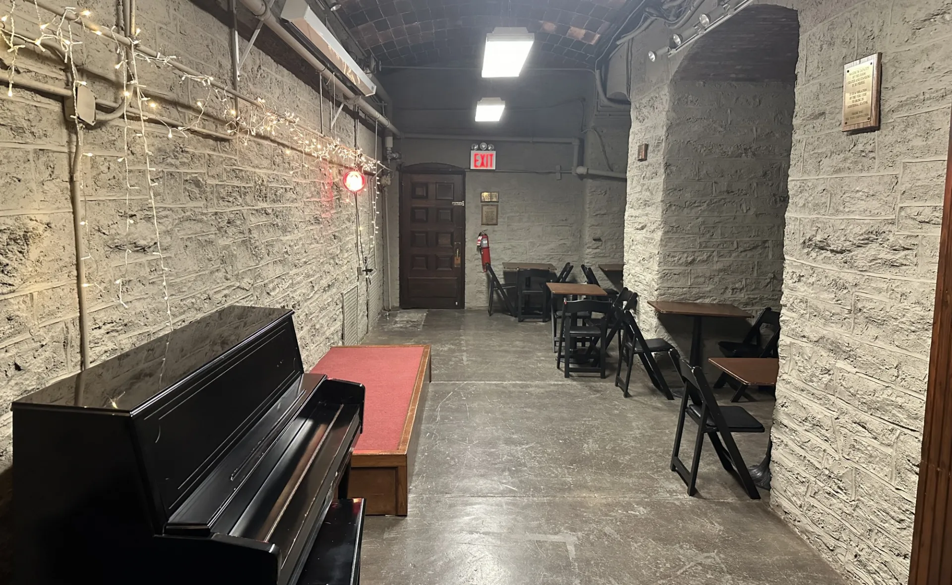 Postcrypt Cafe